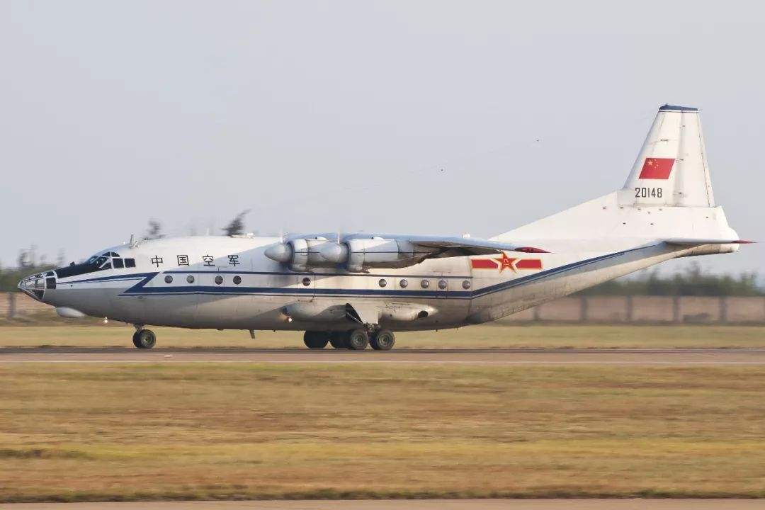 渦槳運輸機